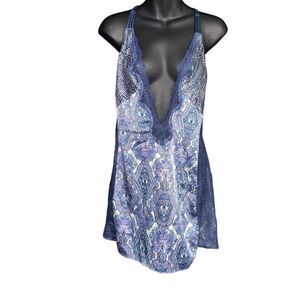 RARE VINTAGE BEAUTIFUL WOMEN Victoria's Secret Victoria’s Secret Deep V Satin La